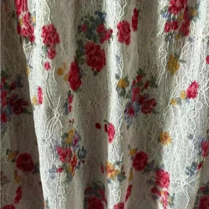 Beautiful printed lace Torrid shirt